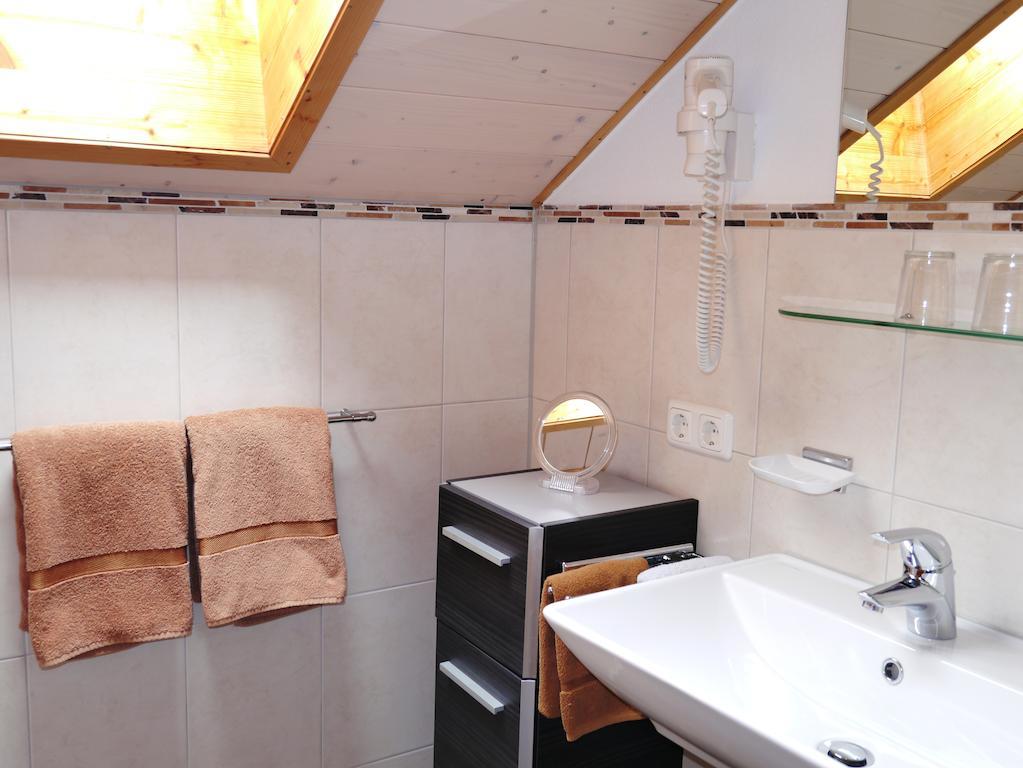 Kurbad Und Landhaus Siass Bad Kohlgrub Chambre photo